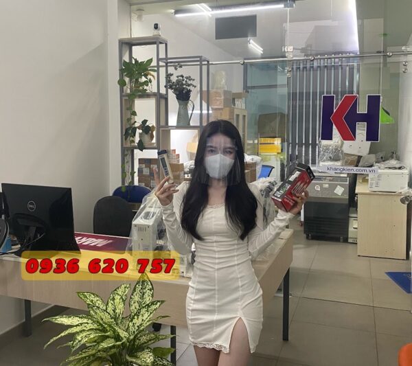 Bút đo độ mặn AZ8372.jpg