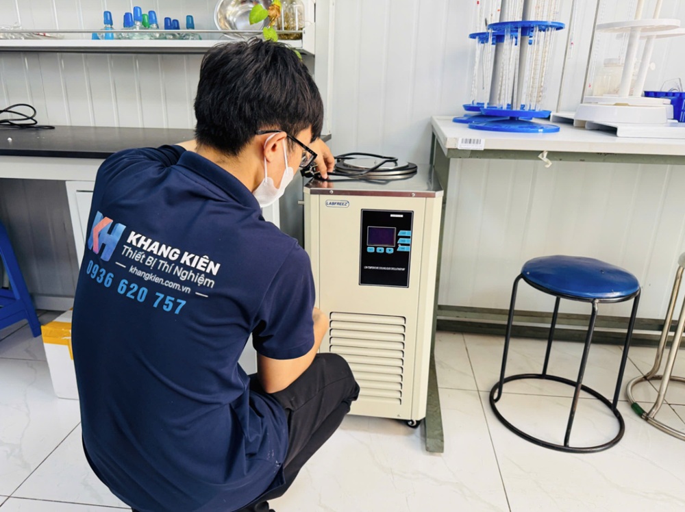 Nguyên lý hoạt động của máy cô quay chân không phân phối bởi Khang Kiên Nguyên lý hoạt động của máy cô quay chân không phân phối bởi Khang Kiên